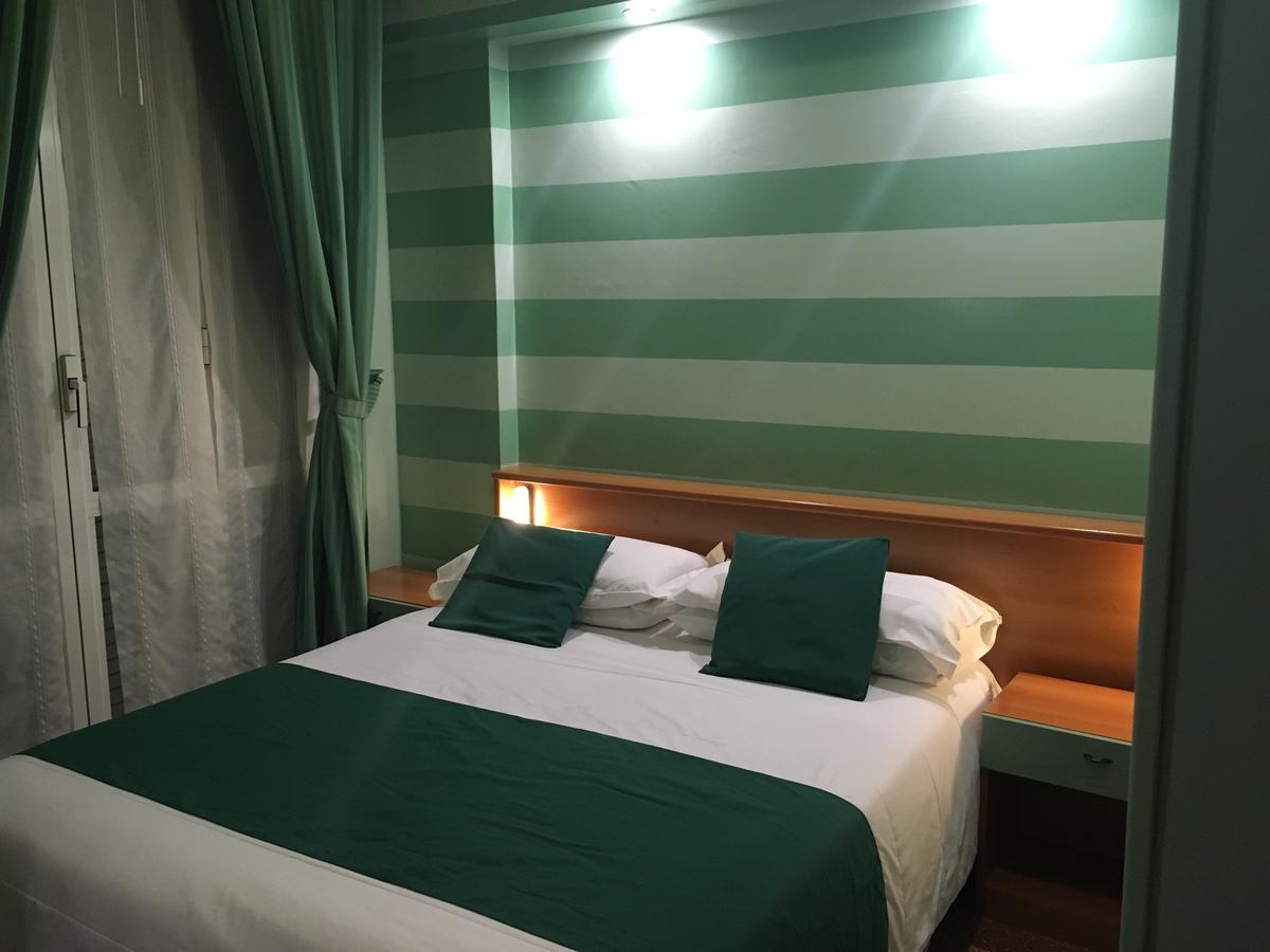 Albergo Glory Боргетто-Санто-Спирито Экстерьер фото